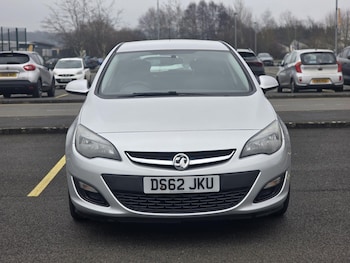 Used Vauxhall Astra 2012 for sale - 77396579: Photo