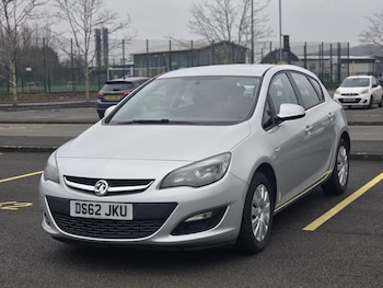 Used Vauxhall Astra 2012 for sale - 77396579: Photo