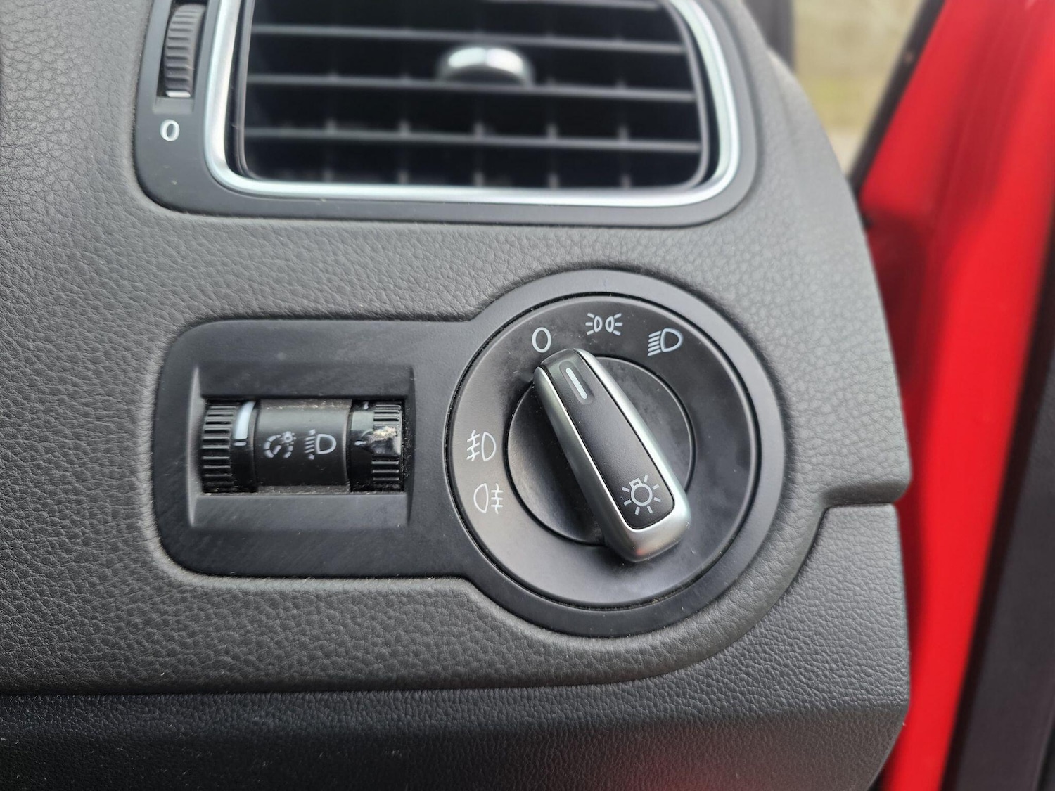 Used Volkswagen Polo 2013 for sale - 77331475: Photo 21