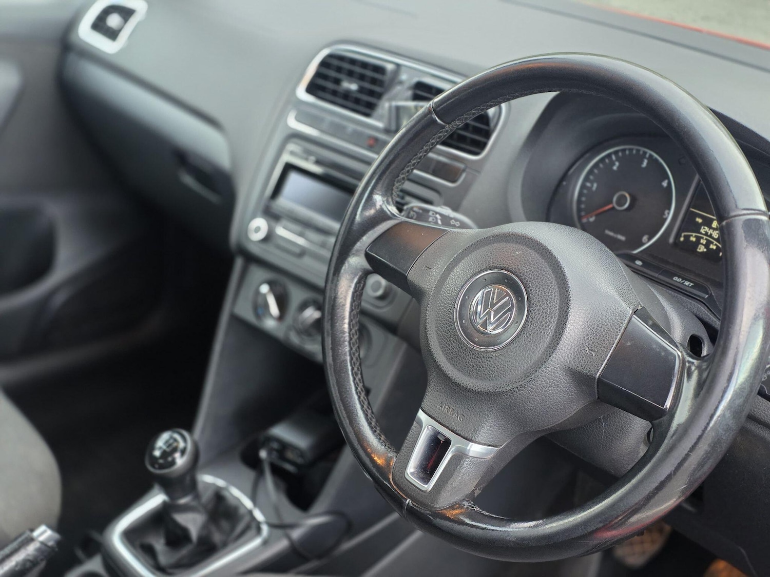 Used Volkswagen Polo 2013 for sale - 77331475: Photo 27