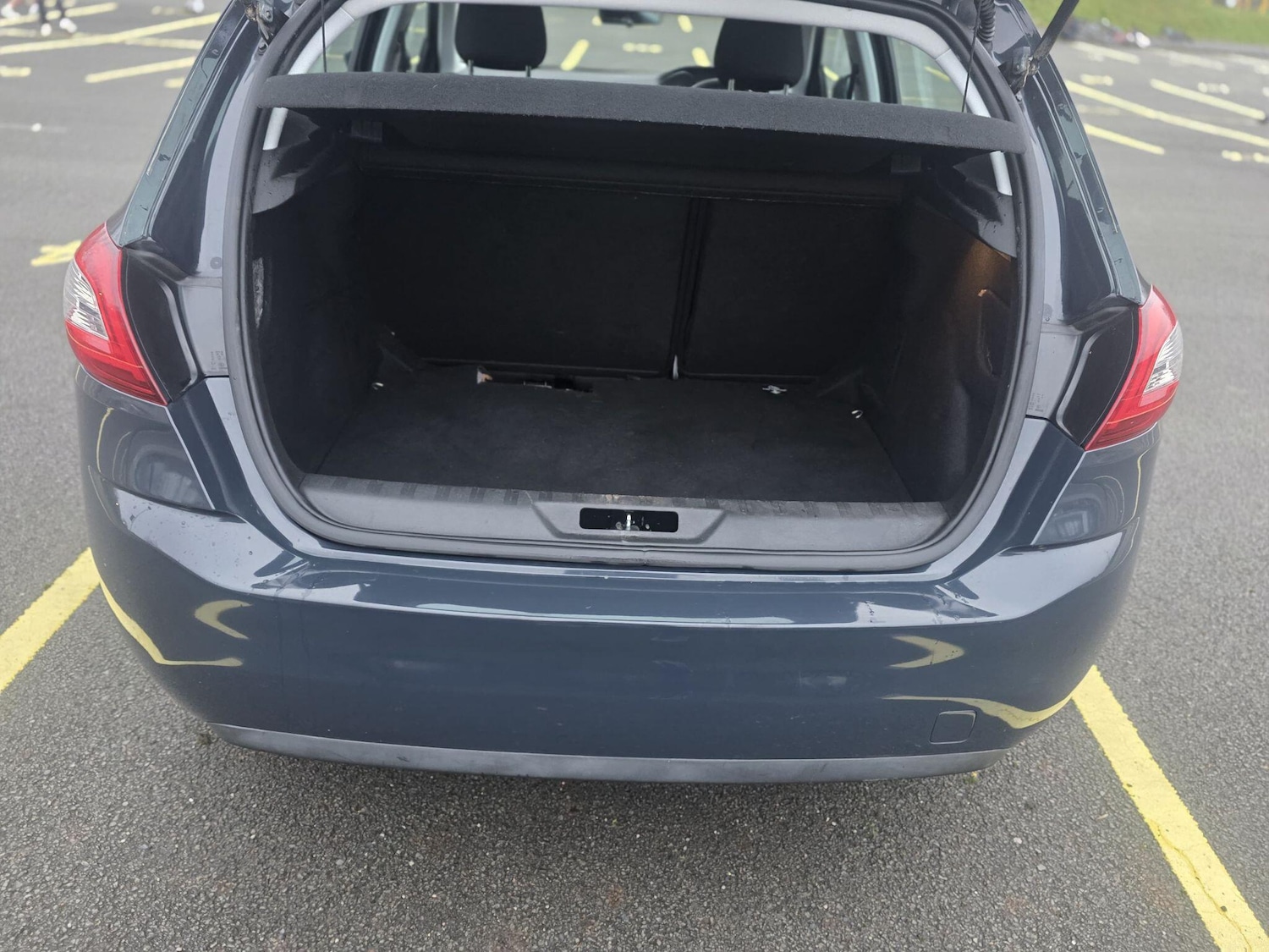 Used Peugeot 308 2015 for sale - 77040933: Photo 16