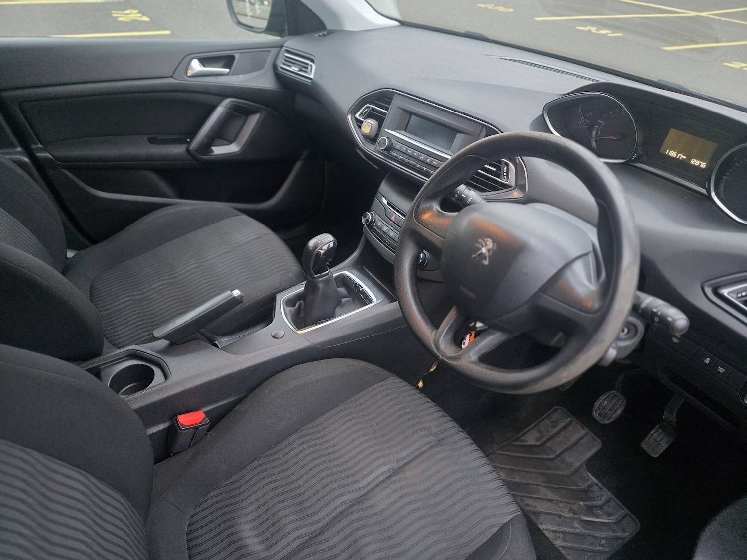 Used Peugeot 308 2015 for sale - 77040933: Photo 22