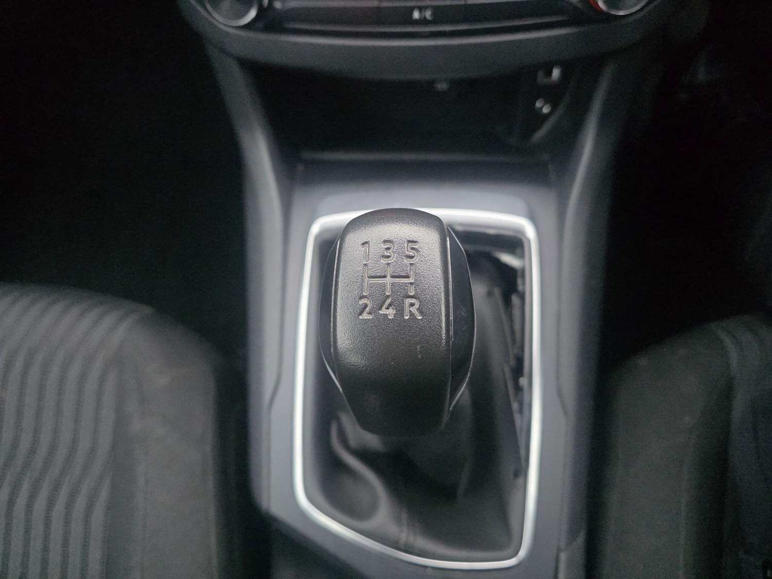 Used Peugeot 308 2015 for sale - 77040933: Photo 27