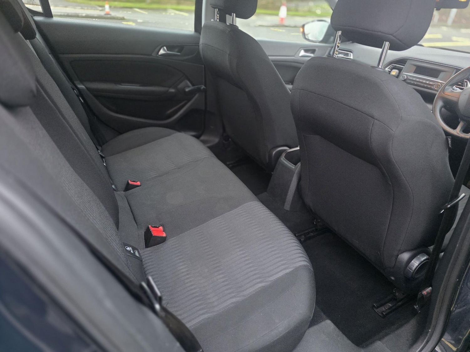 Used Peugeot 308 2015 for sale - 77040933: Photo 28