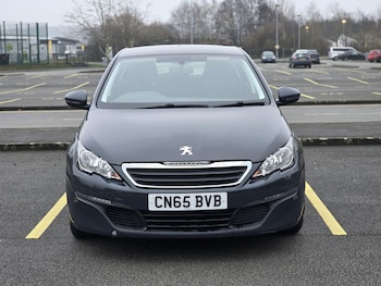 Used Peugeot 308 2015 for sale - 77040933: Photo