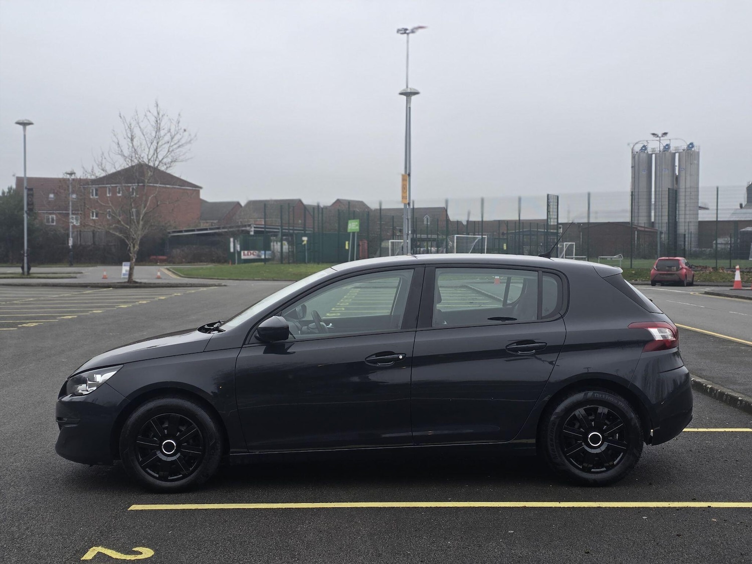 Used Peugeot 308 2015 for sale - 77040933: Photo 7