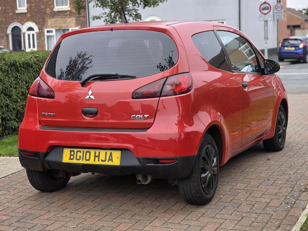 Used Mitsubishi Colt 2010 for sale - 76260110: Photo 11
