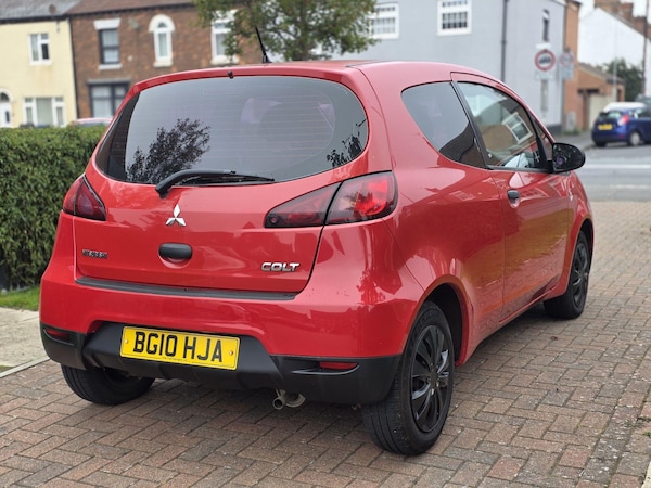Used Mitsubishi Colt 2010 for sale - 76260110: Photo 13