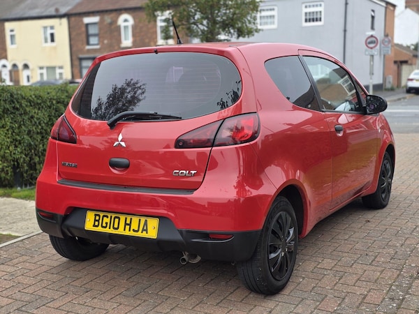 Used Mitsubishi Colt 2010 for sale - 76260110: Photo 16