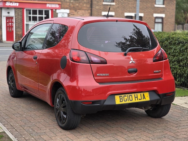 Used Mitsubishi Colt 2010 for sale - 76260110: Photo 17
