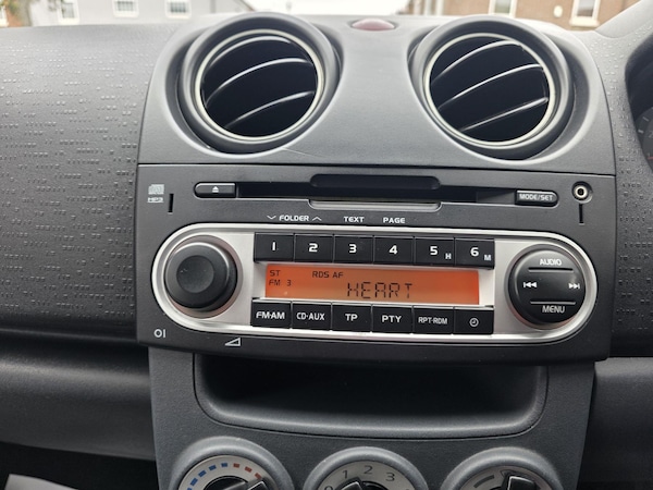 Used Mitsubishi Colt 2010 for sale - 76260110: Photo 27