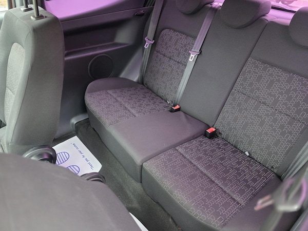 Used Mitsubishi Colt 2010 for sale - 76260110: Photo 29