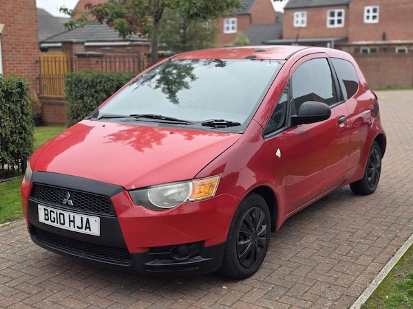 Used Mitsubishi Colt 2010 for sale - 76260110: Photo 2