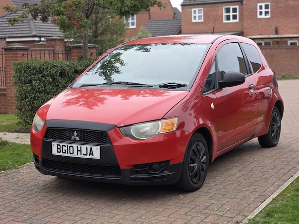 Used Mitsubishi Colt 2010 for sale - 76260110: Photo 4