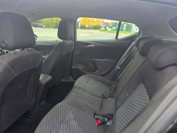 Used Vauxhall Astra 2016 for sale - 76317982: Photo 25