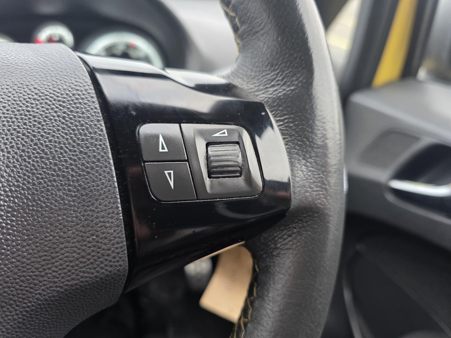 Used Vauxhall Corsa 2011 for sale - 77131428: Photo 25