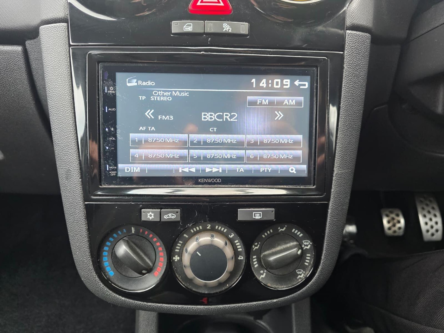 Used Vauxhall Corsa 2011 for sale - 77131428: Photo 31