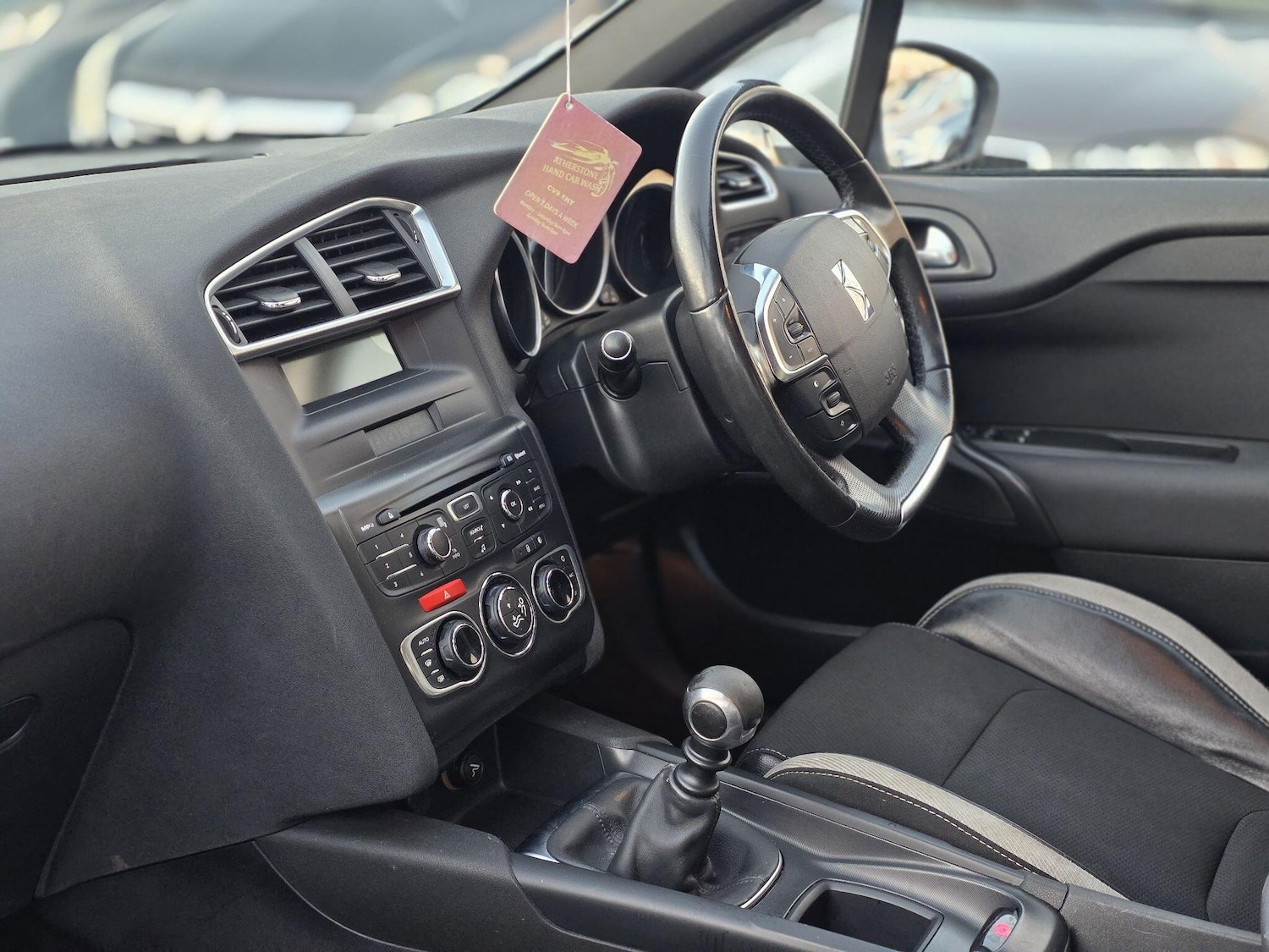 Used Citroen DS4 2013 for sale - 76527929: Photo 18