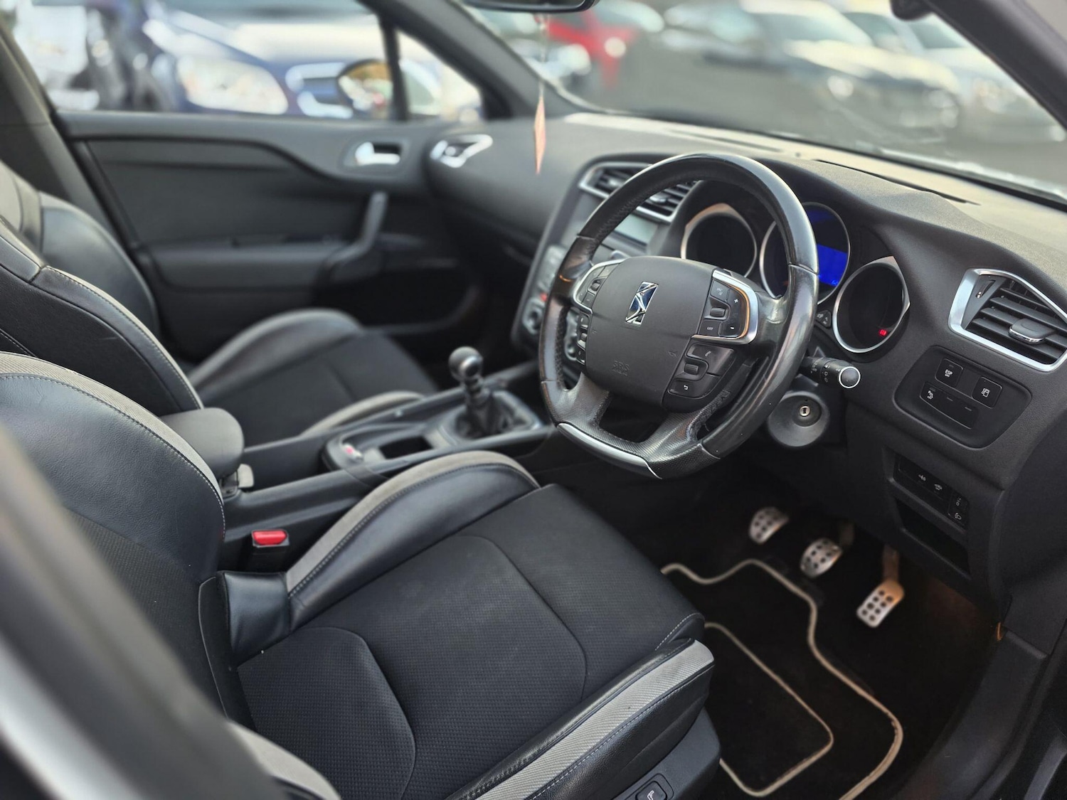 Used Citroen DS4 2013 for sale - 76527929: Photo 19