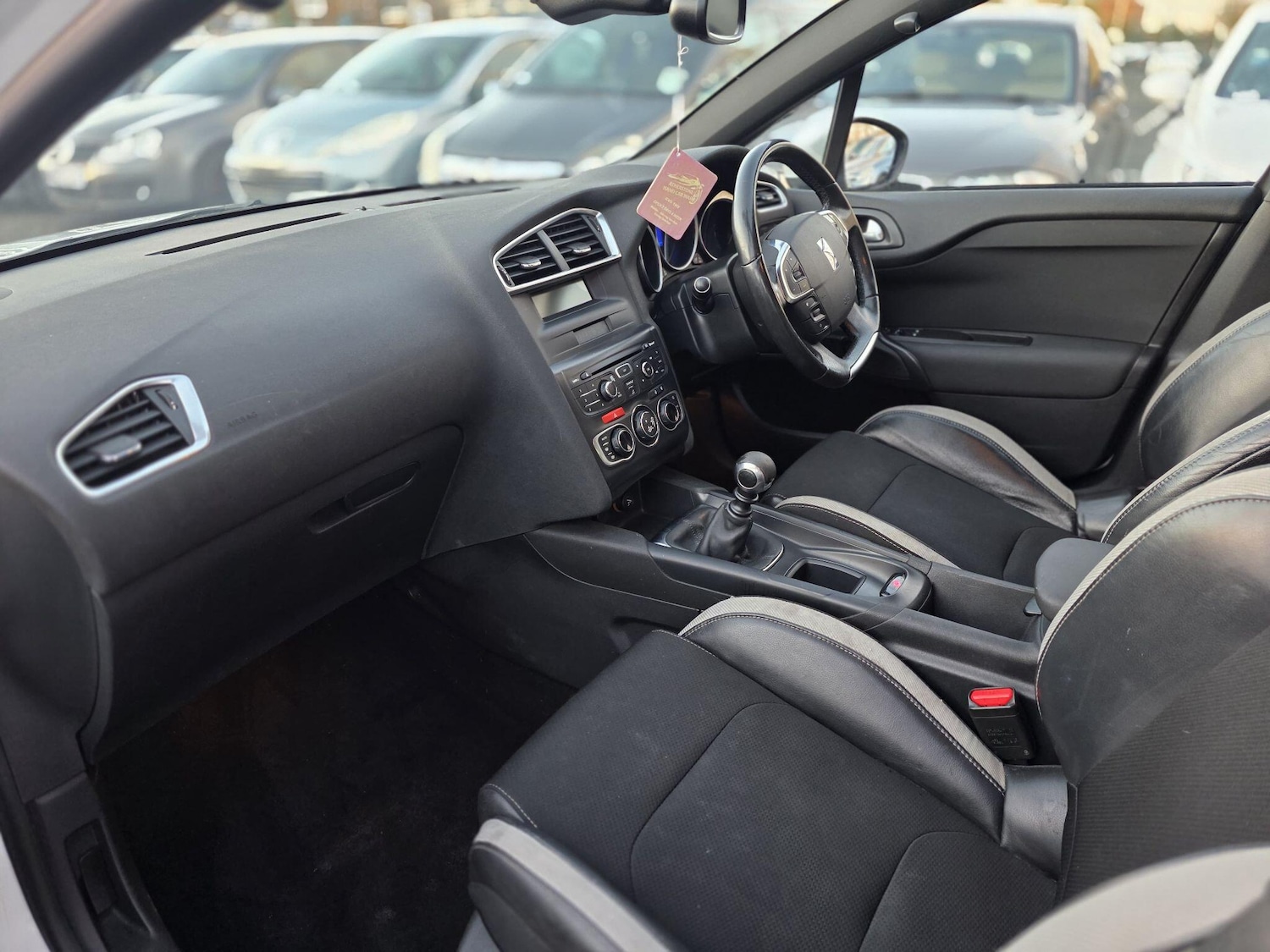 Used Citroen DS4 2013 for sale - 76527929: Photo 30