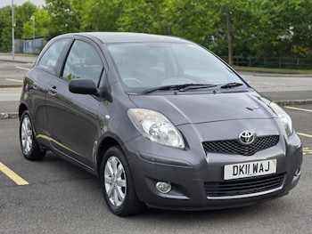 Used Toyota Yaris 2011 for sale - 75646854: Photo