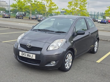 Used Toyota Yaris 2011 for sale - 75646854: Photo