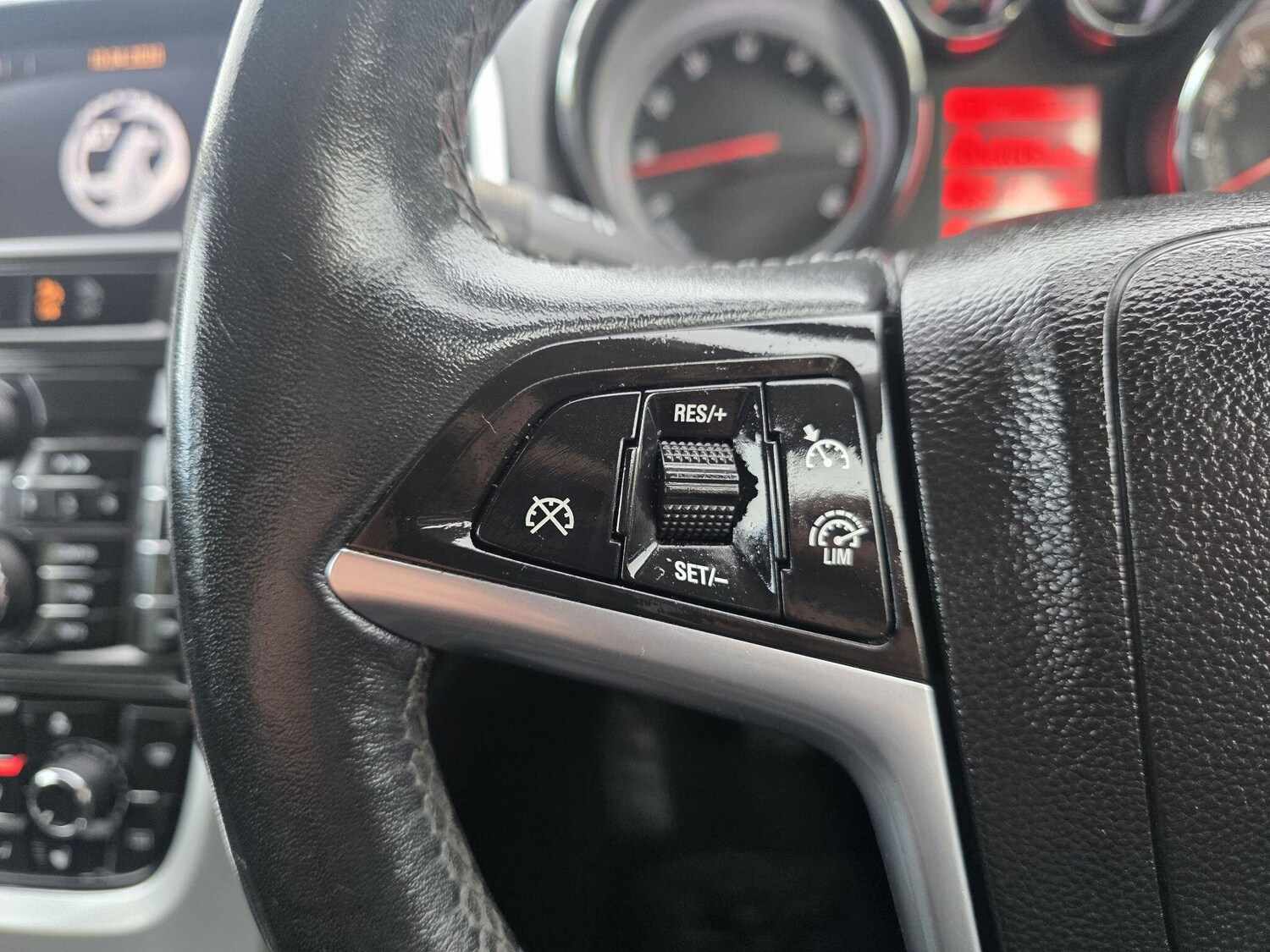 Used Vauxhall Astra for sale - 78214222: Photo 28