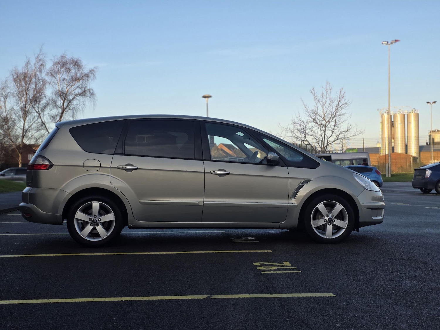 Used Ford S-Max 2009 for sale - 76942661: Photo 14