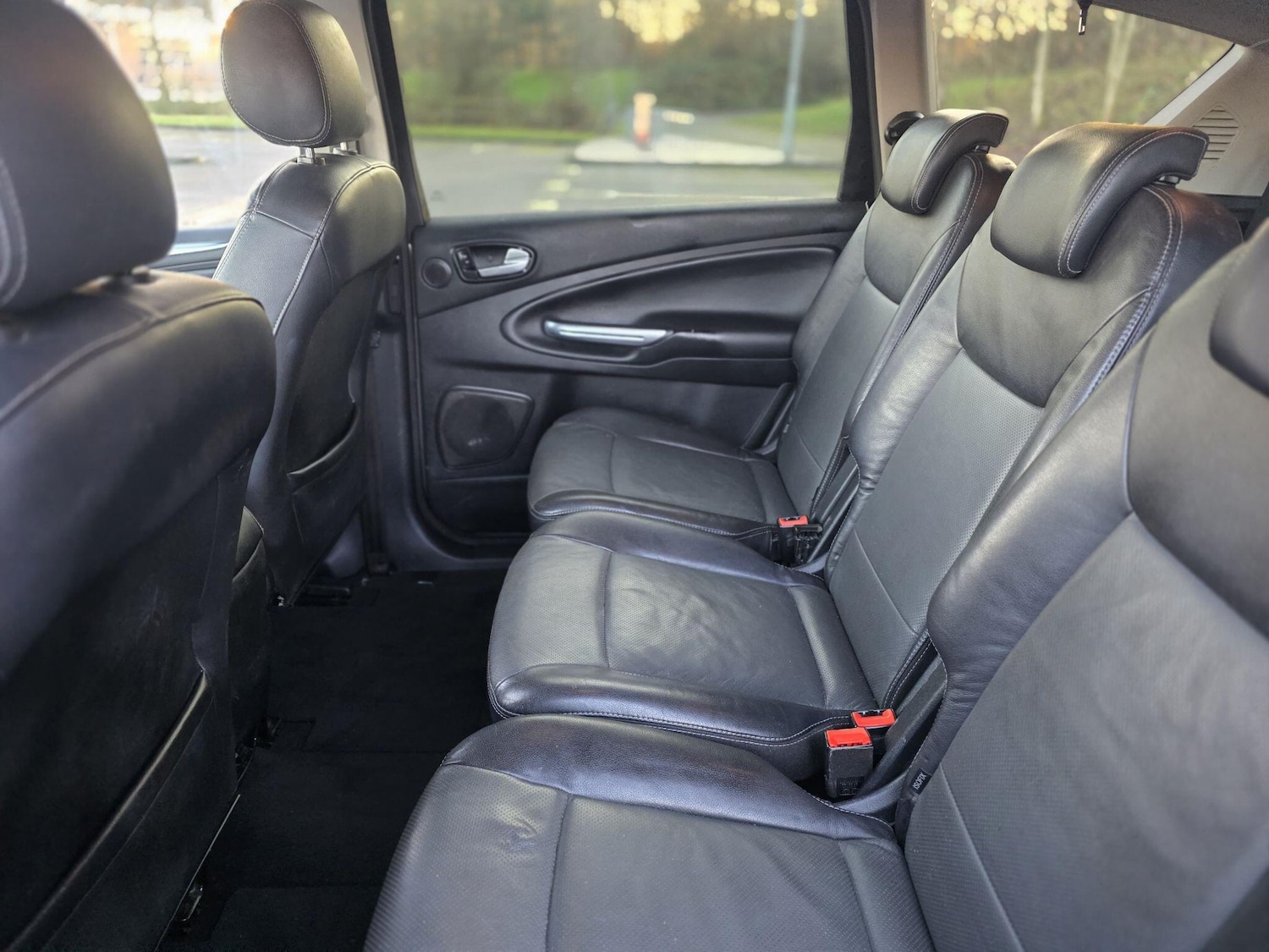 Used Ford S-Max 2009 for sale - 76942661: Photo 28