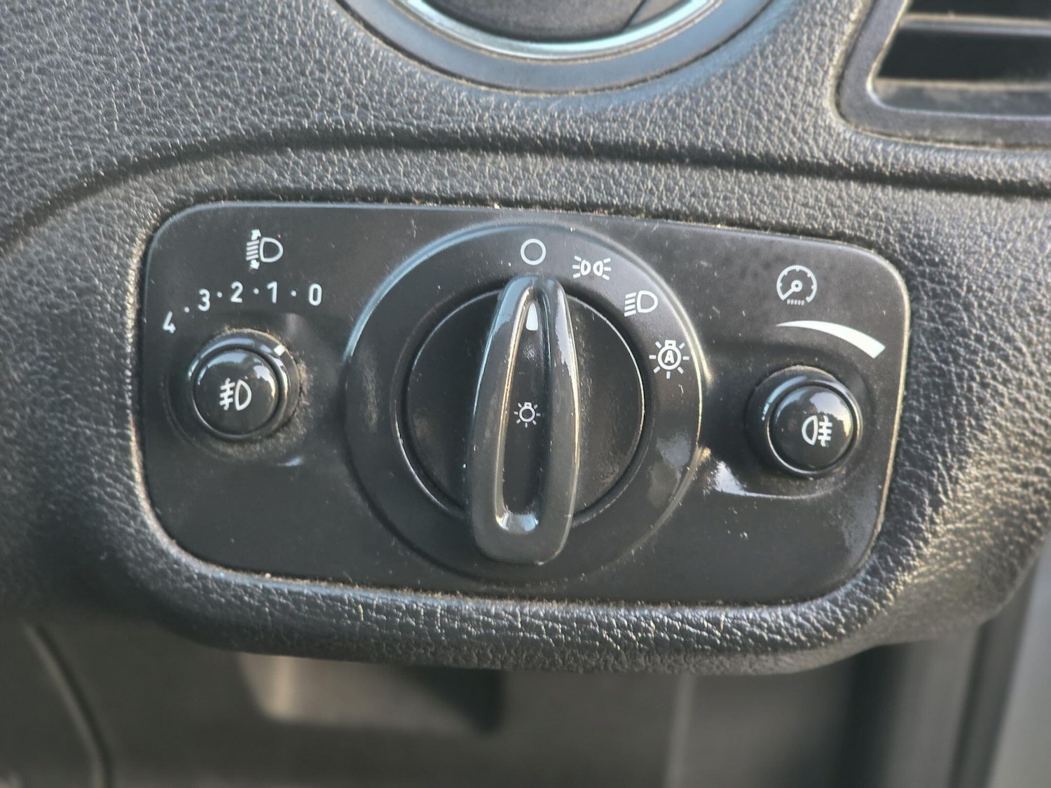 Used Ford S-Max 2009 for sale - 76942661: Photo 31