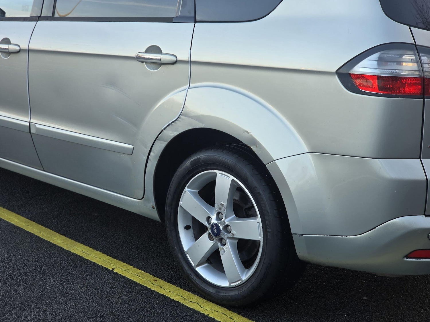 Used Ford S-Max 2009 for sale - 76942661: Photo 36