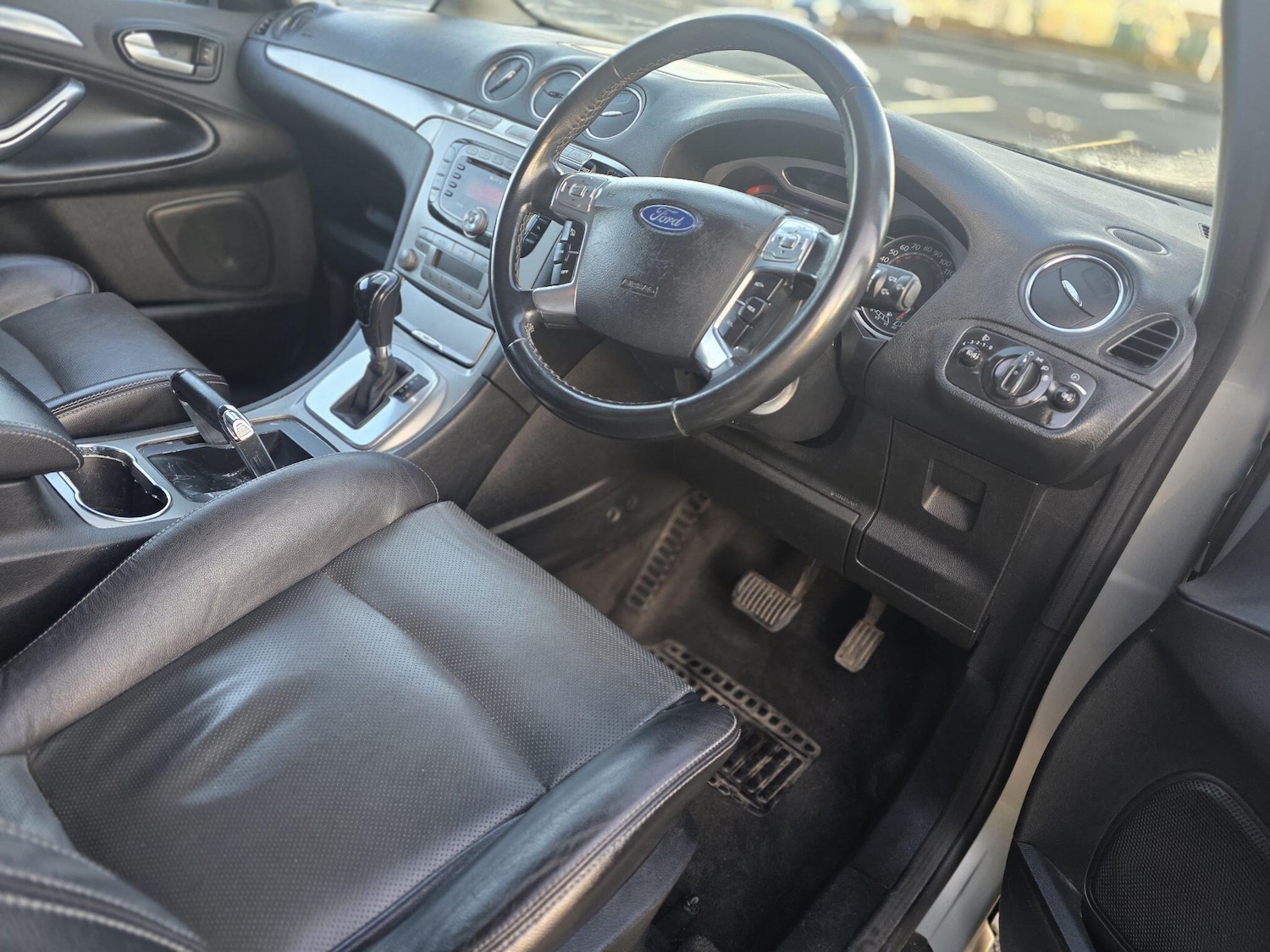 Used Ford S-Max 2009 for sale - 76942661: Photo 44