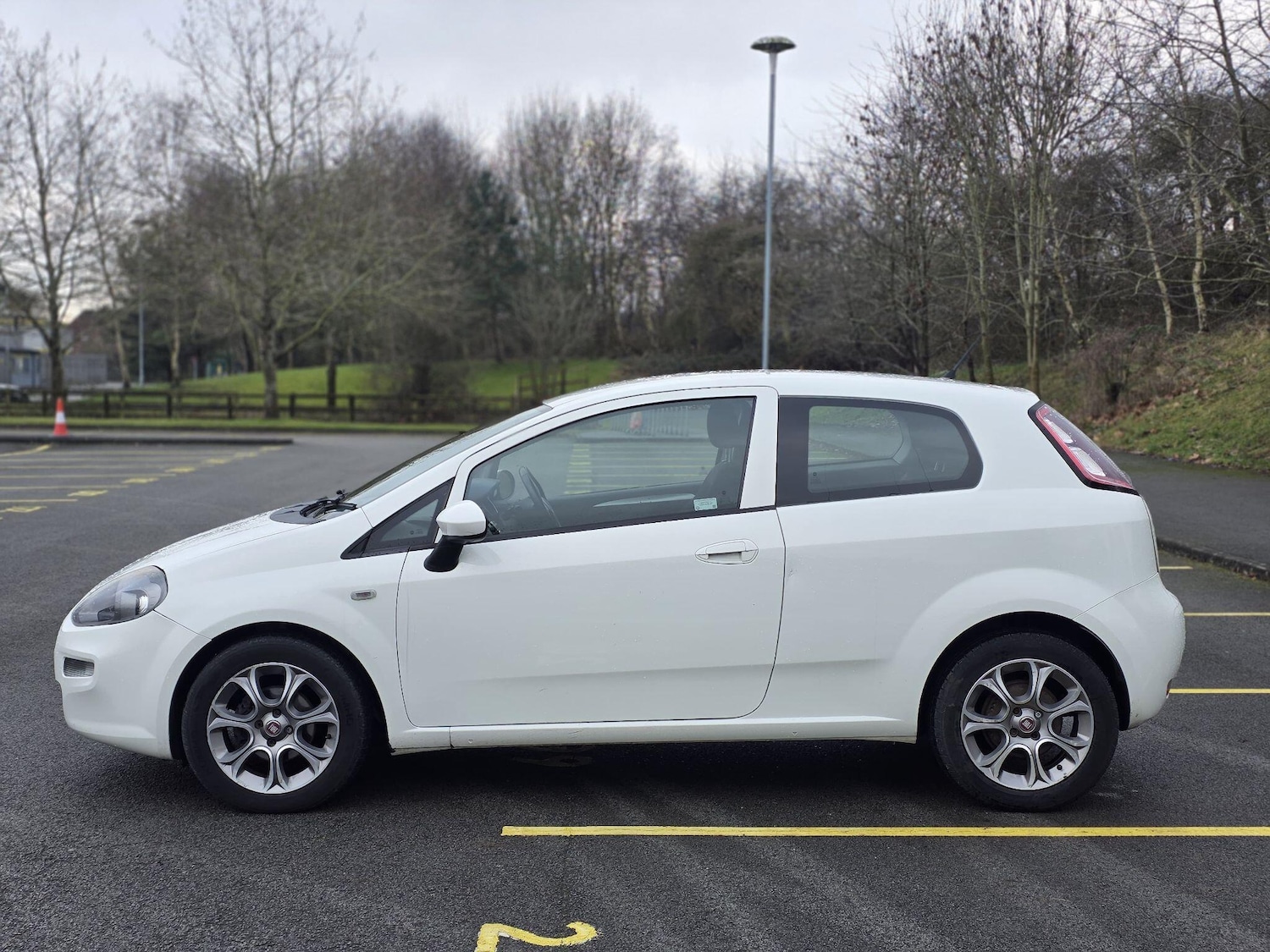 Used Fiat Punto 2015 for sale - 77467900: Photo 14