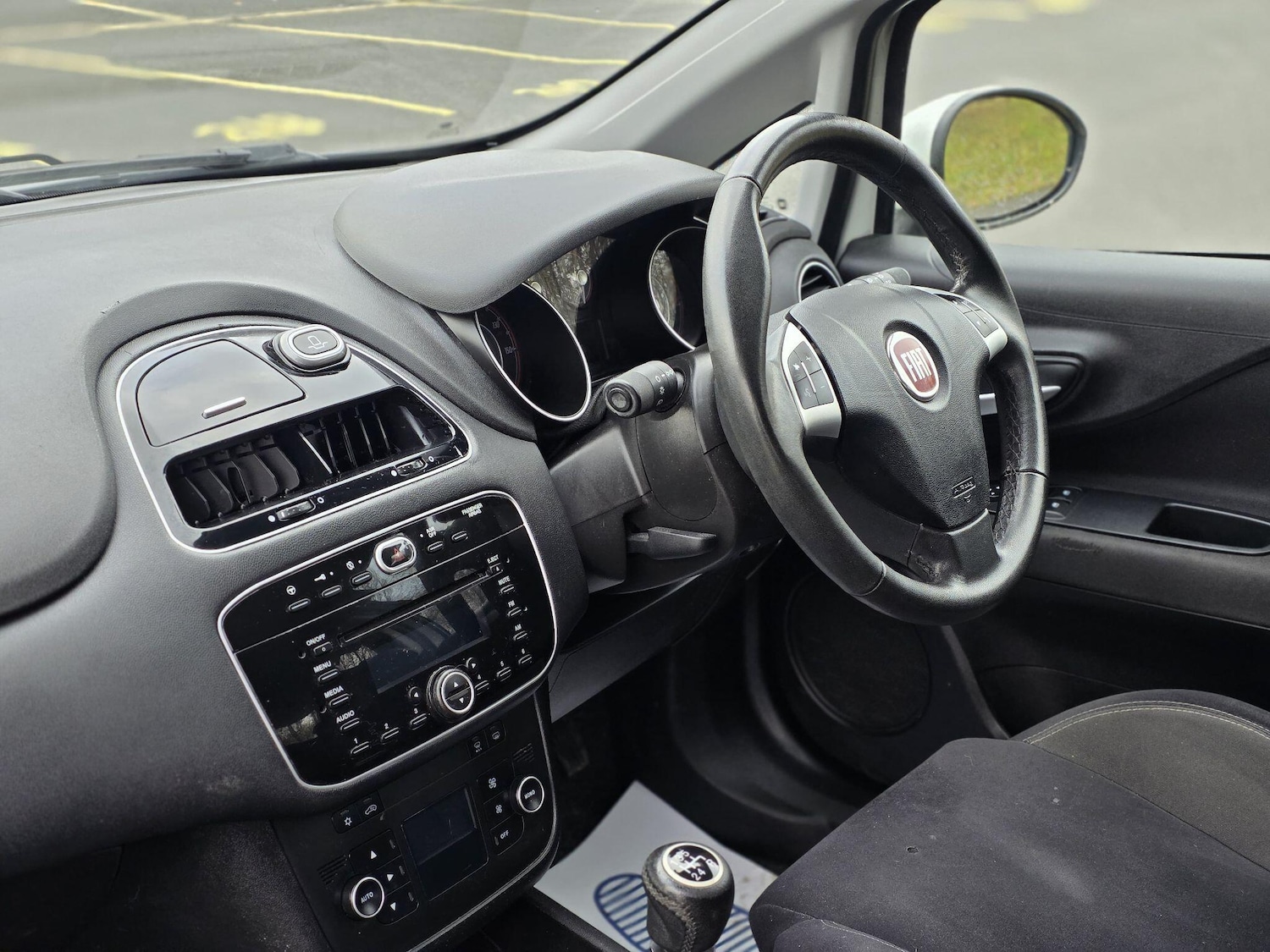 Used Fiat Punto 2015 for sale - 77467900: Photo 21