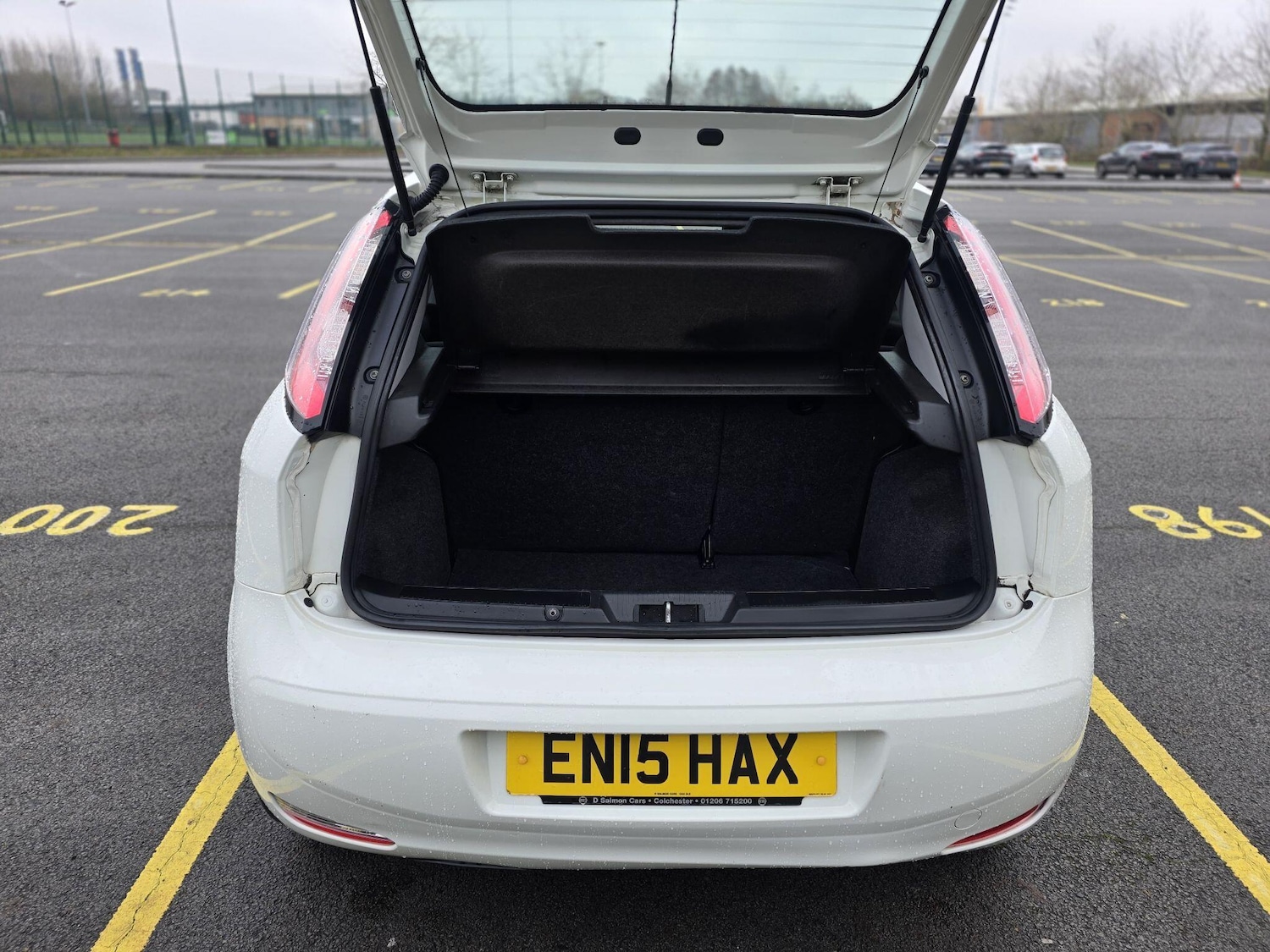 Used Fiat Punto 2015 for sale - 77467900: Photo 31