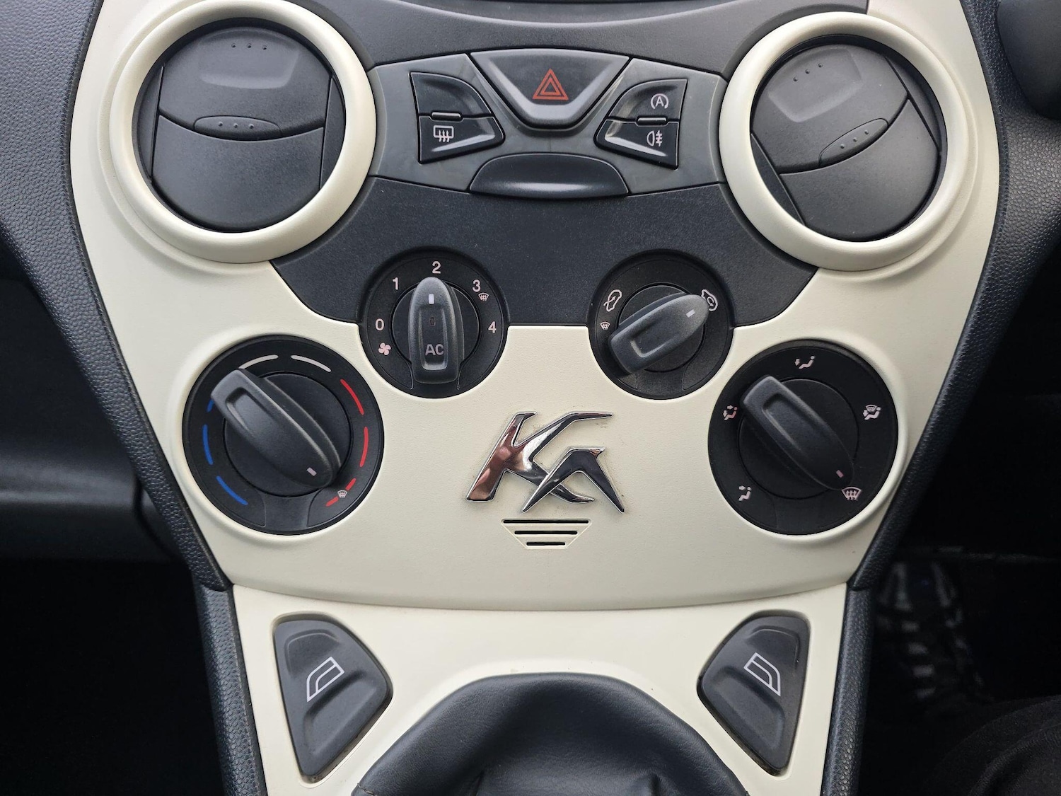 Used Ford Ka 2014 for sale - 77203042: Photo 24