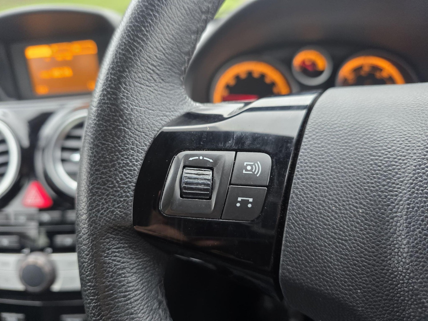 Used Vauxhall Corsa 2014 for sale - 77808949: Photo 31