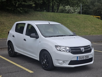 Used Dacia Sandero 2015 for sale - 78834177: Photo