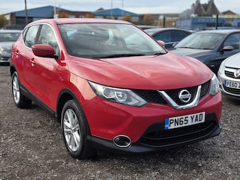 Used Nissan Qashqai 2015 for sale - 76527668: Photo
