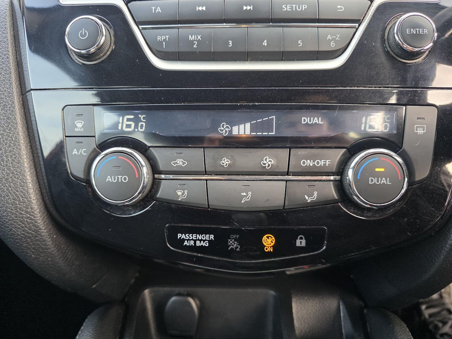 Used Nissan Qashqai 2015 for sale - 76527668: Photo 30