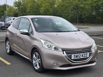 Used Peugeot 208 2012 for sale - 76174748: Photo