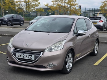 Used Peugeot 208 2012 for sale - 76174748: Photo