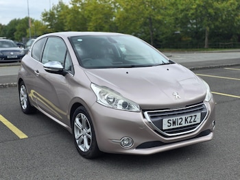 Used Peugeot 208 2012 for sale - 76174748: Photo
