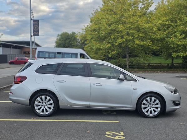 Used Vauxhall Astra 2013 for sale - 76137433: Photo 11