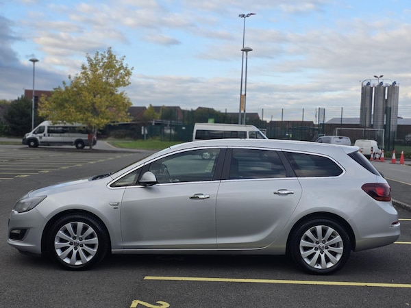 Used Vauxhall Astra 2013 for sale - 76137433: Photo 19
