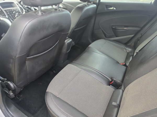 Used Vauxhall Astra 2013 for sale - 76137433: Photo 24