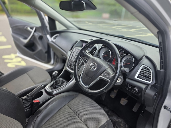 Used Vauxhall Astra 2013 for sale - 76137433: Photo 27