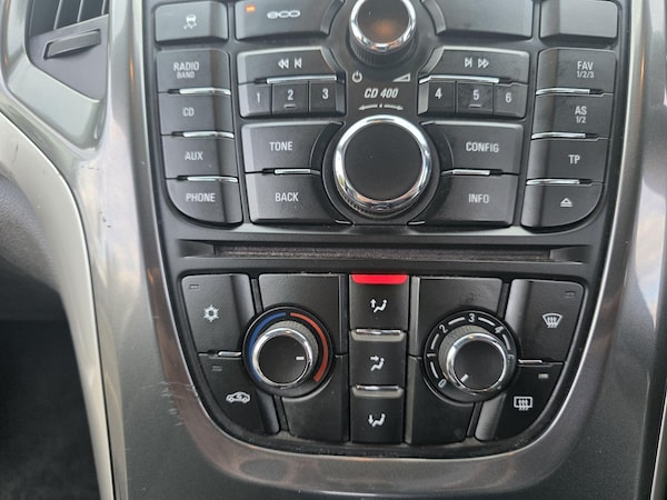 Used Vauxhall Astra 2013 for sale - 76137433: Photo 28