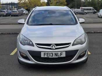 Used Vauxhall Astra 2013 for sale - 76137433: Photo