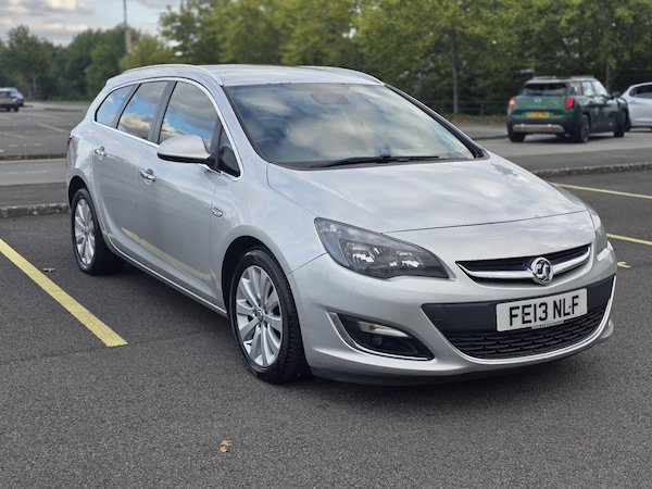 Used Vauxhall Astra 2013 for sale - 76137433: Photo 9